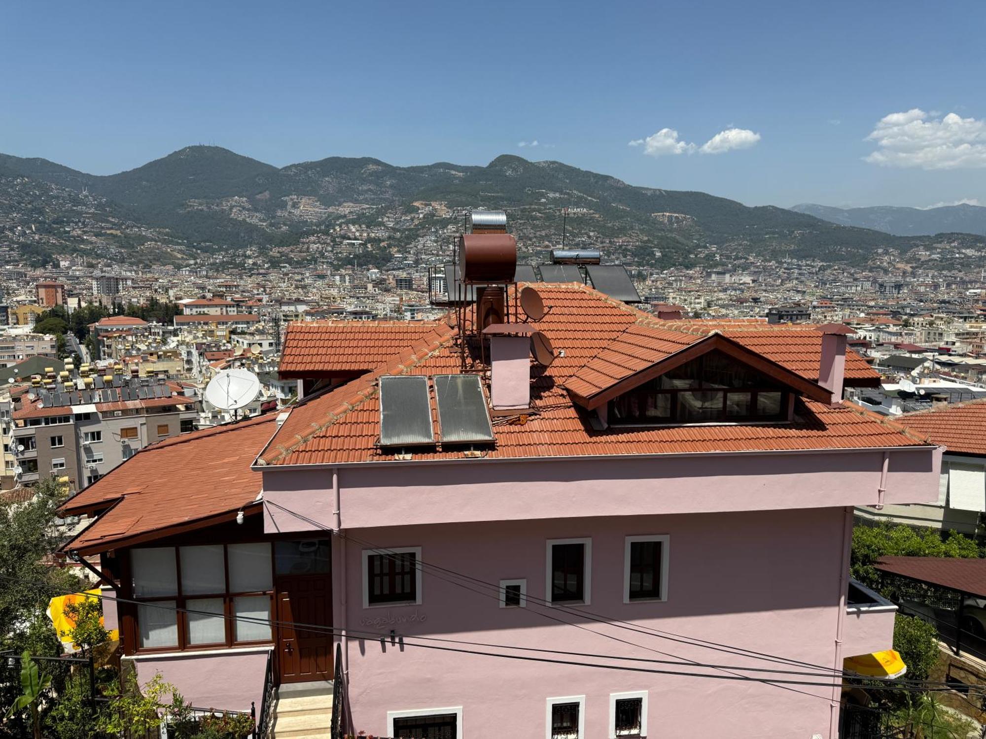 Duplex House On The Castle Road With A Seaview Alanya